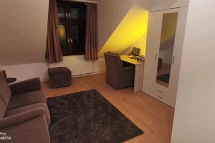 4-Zimmer Dachgeschosswohnung zu vermieten 4 zimmer