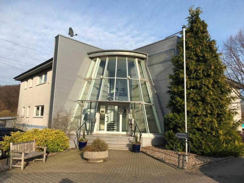 Gut & Günstig - repräsentatives Büro