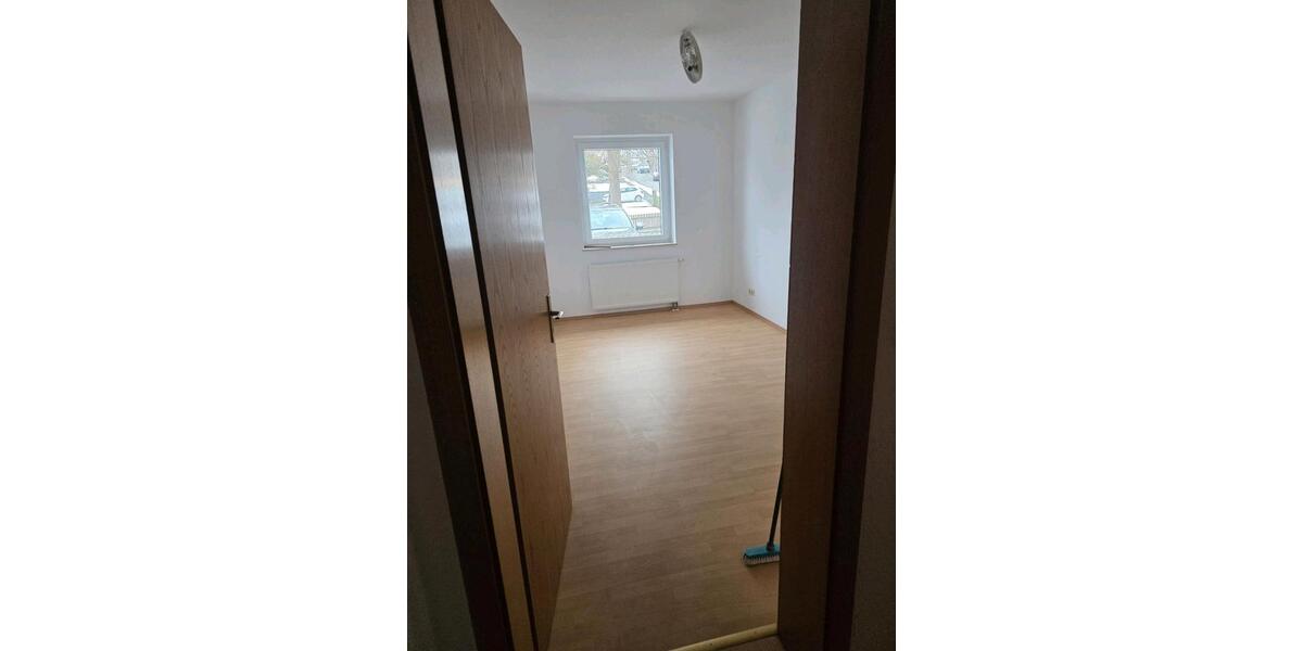 Erdgeschoßwohnung Diemelstadt - 3 Zimmer, 76 m&sup2;, 550&euro; | Angebot:24756687