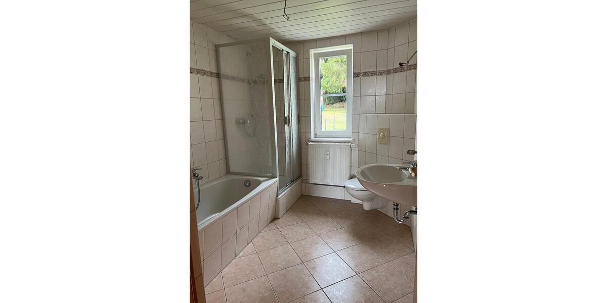 Etagenwohnung Ebersbach-Neugersdorf Neugersdorf - 2 Zimmer, 55 m&sup2;, 330&euro; | Angebot:26586581