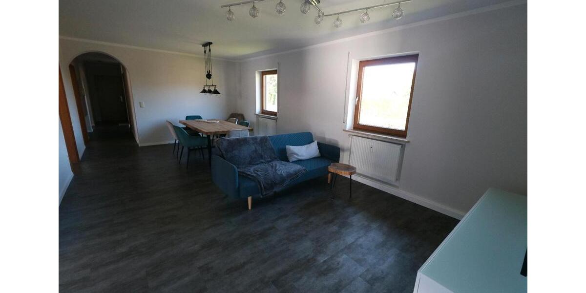 Erdgeschoßwohnung Affing - 4 Zimmer, 125 m&sup2;, 1.800&euro; | Angebot:23828938