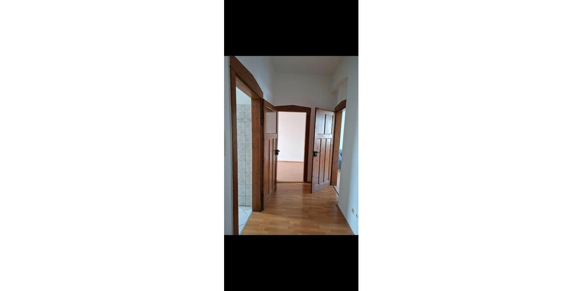 Etagenwohnung Zwickau Zwickau-Nord - 5 Zimmer, 125 m&sup2;, 840&euro; | Angebot:25983230