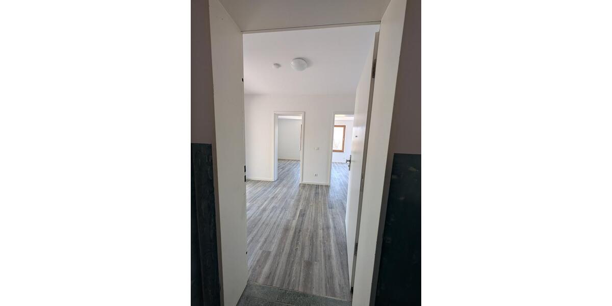 Etagenwohnung Ahrensfelde - 2 Zimmer, 66 m&sup2;, 850&euro; | Angebot:25891634