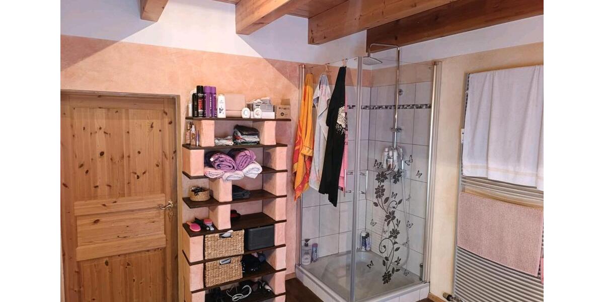 Etagenwohnung Görwihl - 6 Zimmer, 175 m&sup2;, 1.500&euro; | Angebot:26423402