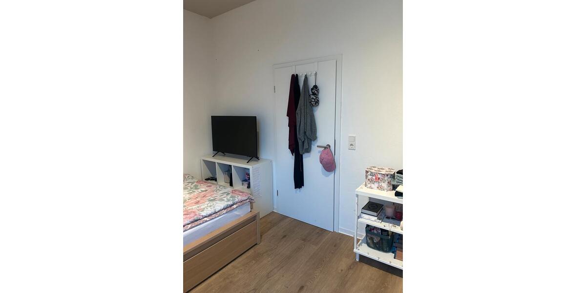 helles, vollmöbliertes WG-Zimmer 1 zimmer