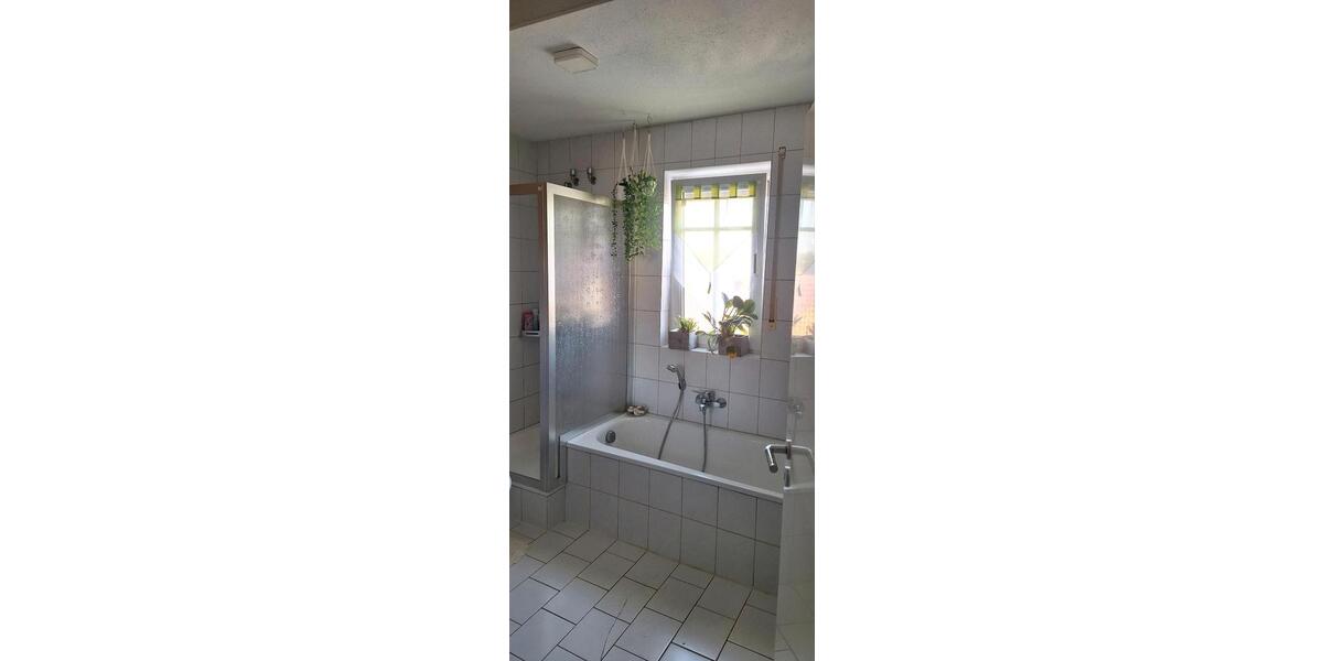 Dachgeschoßwohnung Selb - 2.5 Zimmer, 66 m&sup2;, 480&euro; | Angebot:26476781