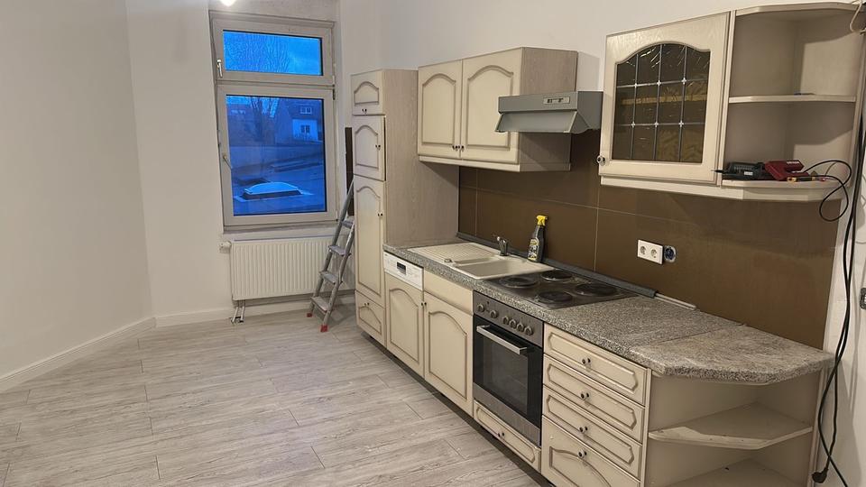 Erstbezug nach Sanierung - 4 Zimmer Zentrumsnahe Wohnung 4 zimmer