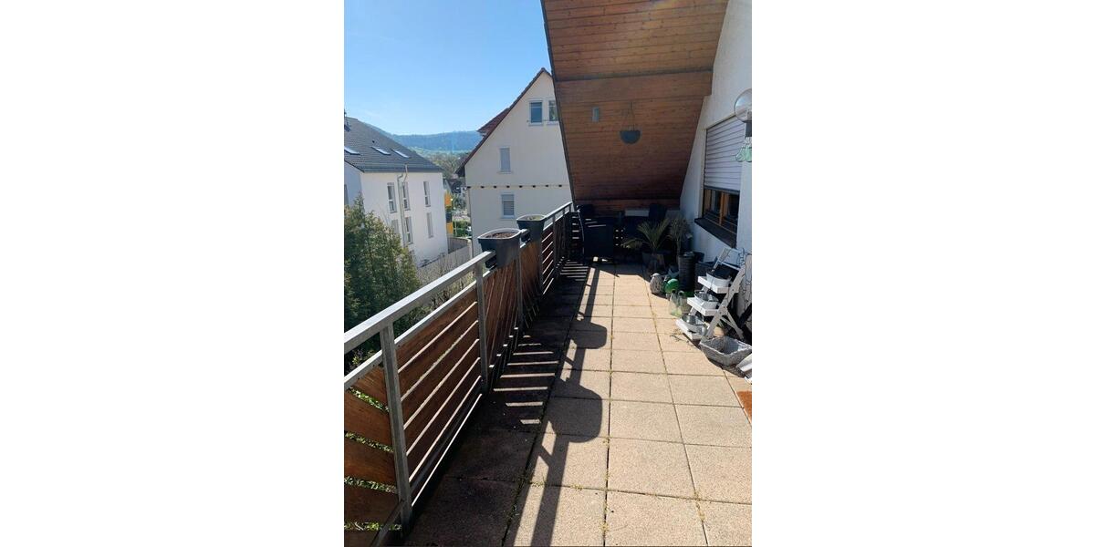 Dachgeschoßwohnung Neuffen - 4 Zimmer, 114 m&sup2;, 1.200&euro; | Angebot:26150486