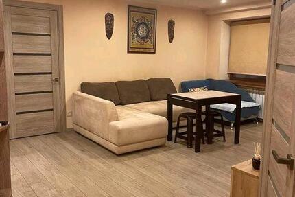 Wohnung Berlin Mitte - 2 Zimmer, 63 m&sup2;, 440&euro; | Angebot:27688409