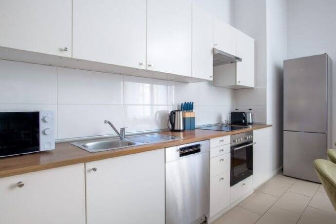 Etagenwohnung Berlin Schöneberg - 5 Zimmer, 140 m&sup2;, 2.310&euro; | Angebot:26196253