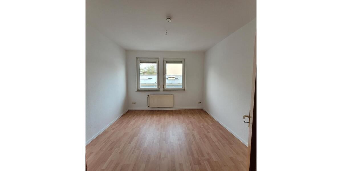 Etagenwohnung Kassel - 3 Zimmer, 77 m&sup2;, 740&euro; | Angebot:26632456