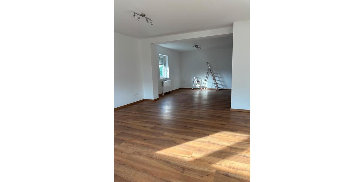 Einziehen ohne Renovierungsbedarf: Wohnung mit großem Wohnbereich 1 zimmer