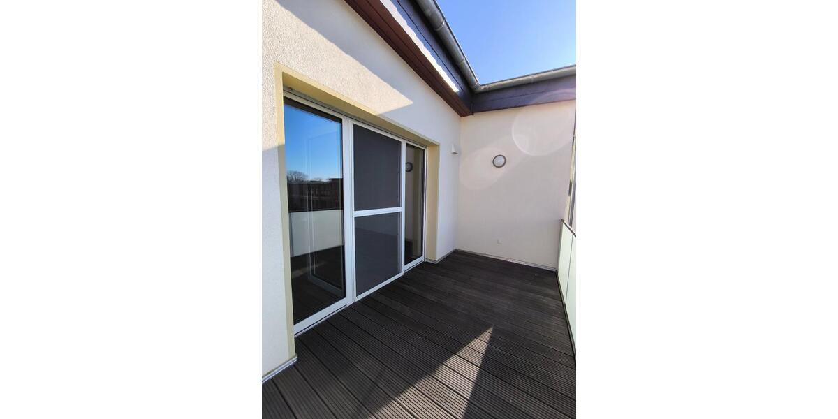 Dachgeschoßwohnung Burg - 2 Zimmer, 90 m&sup2;, 804&euro; | Angebot:20971032