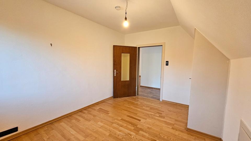 Dachgeschoßwohnung Siedenburg - 4 Zimmer, 135 m&sup2;, 750&euro; | Angebot:18962076
