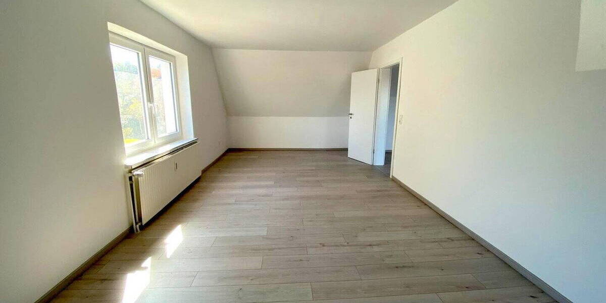 Etagenwohnung Stade Haddorf - 3 Zimmer, 90 m&sup2;, 1.090&euro; | Angebot:26116038