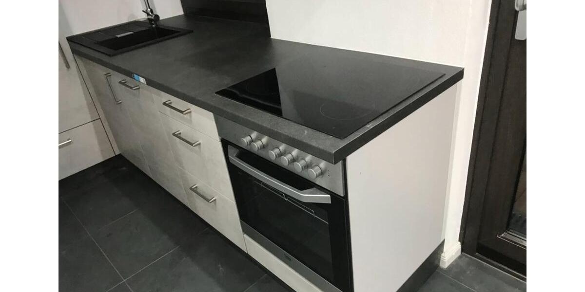 Möbliertes 1-Zimmer Penthouse mit Terrasse in Stadtbergen zimmer