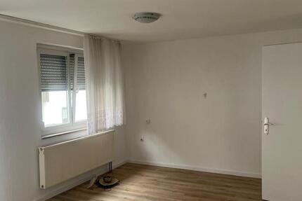 Wohnung Neckartenzlingen - 4 Zimmer, 112 m&sup2;, 1.400&euro; | Angebot:26692449
