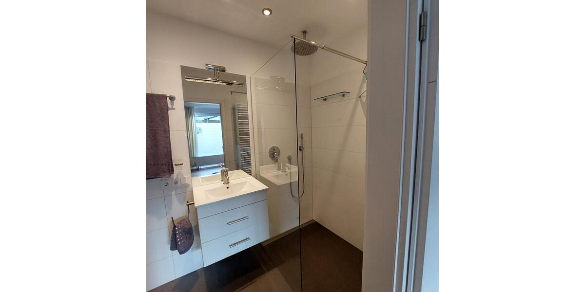 Erdgeschoßwohnung Frankfurt am Main Niederrad - 2 Zimmer, 60 m&sup2;, 1.370&euro; | Angebot:26581595