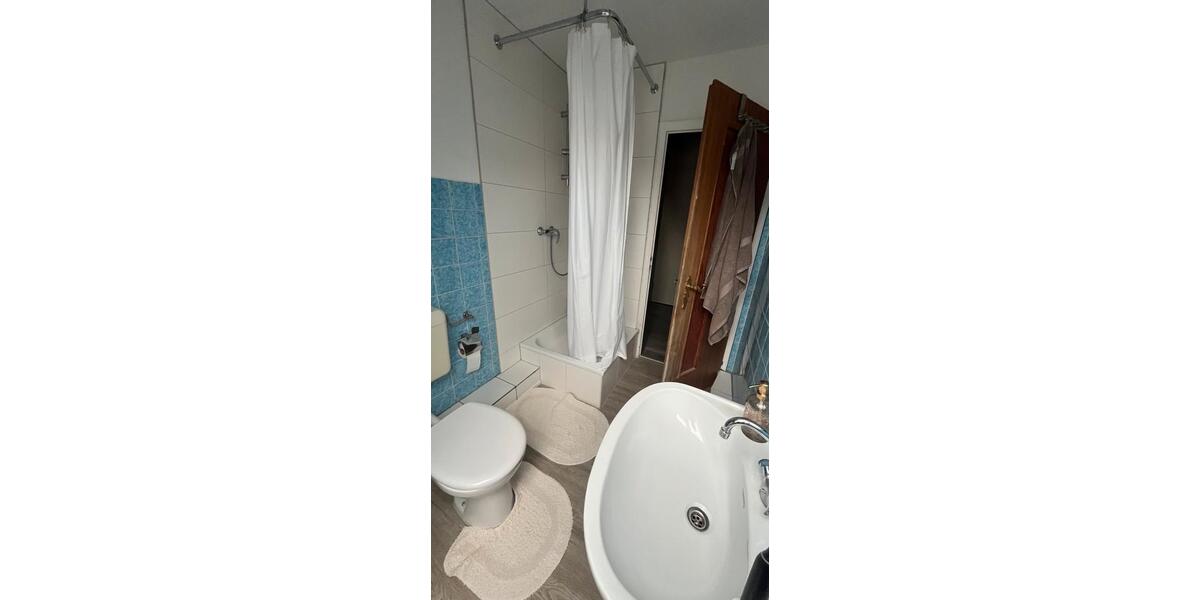 Dachgeschoßwohnung Flensburg - 2 Zimmer, 16 m&sup2;, 450&euro; | Angebot:24705478