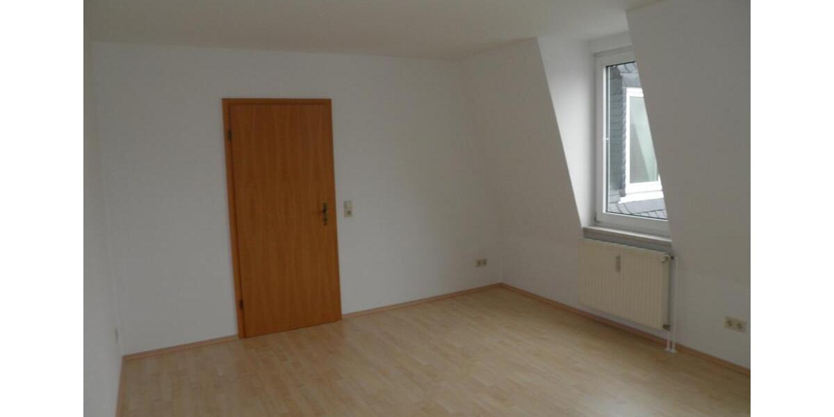 Dachgeschoßwohnung Zschopau - 2 Zimmer, 52 m&sup2;, 335&euro; | Angebot:24946762