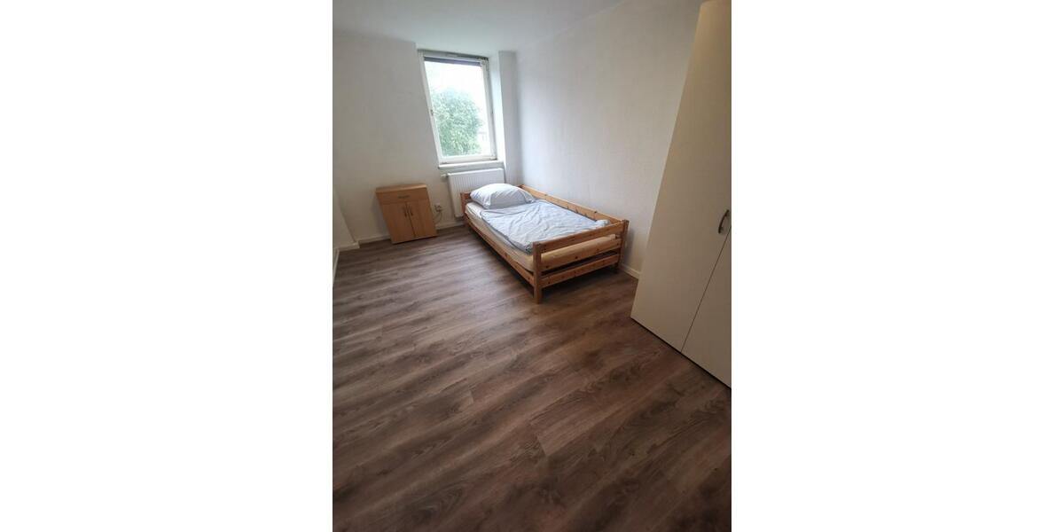 Wohnen auf Zeit Mindelheim - 5 Zimmer, 135 m&sup2;, 4.000&euro; | Angebot:25921051