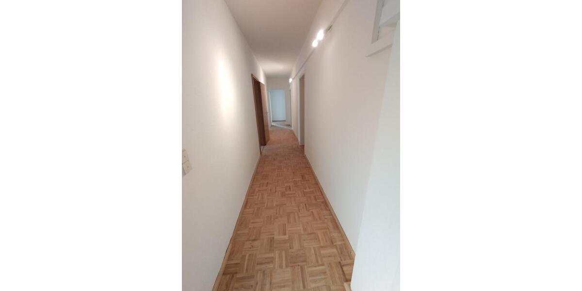 Erdgeschoßwohnung Bad Herrenalb - 3 Zimmer, 119 m&sup2;, 1.195&euro; | Angebot:21622793