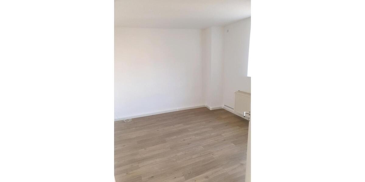 Erdgeschoßwohnung Bördeland - 4 Zimmer, 90 m&sup2;, 742&euro; | Angebot:25451808