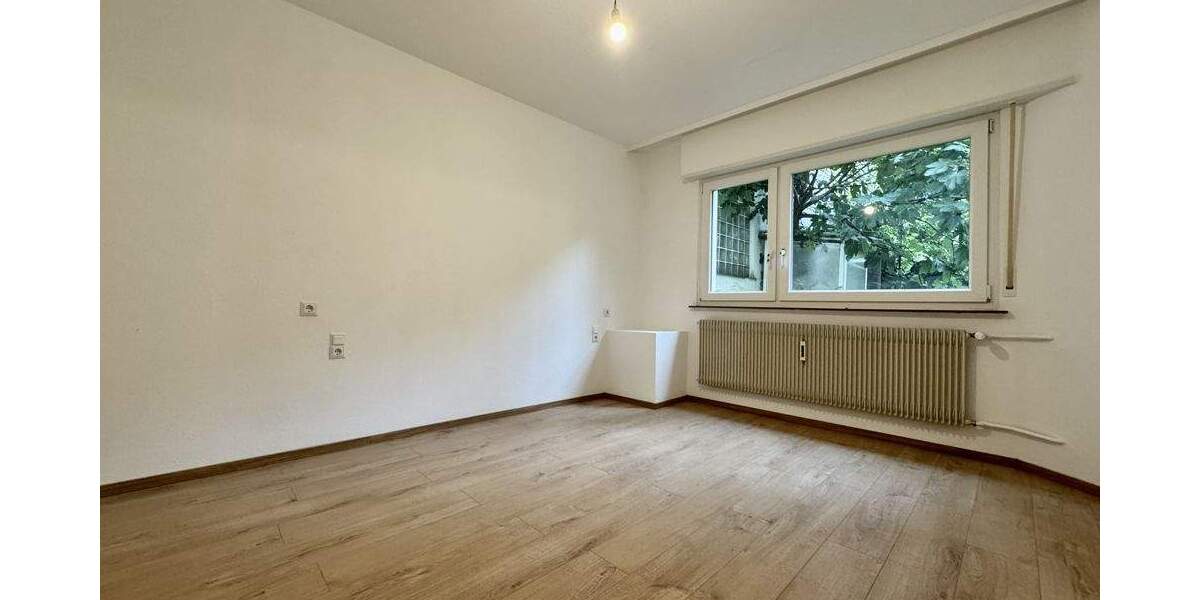 +++ Renovierte 3-Zimmer-Wohnung mit großem Garten am Altstadtrand +++ 3 zimmer