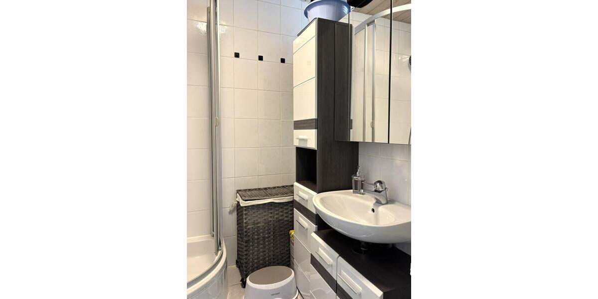 Lichtdurchflutete 4,5-Zimmer-Wohnung mit großzügigem Balkon und Einzelgarage 4.5 zimmer