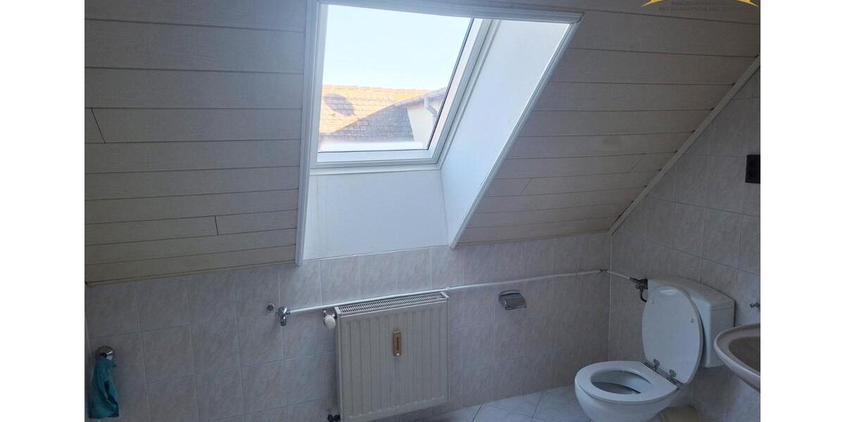 Dachgeschoßwohnung Eisleben (Lutherstadt) - 2 Zimmer, 69 m&sup2;, 430&euro; | Angebot:26177818