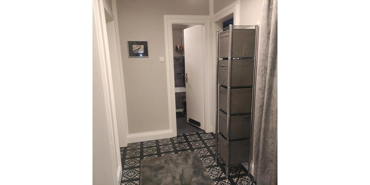 Wohnen auf Zeit Langenhagen - 20 Zimmer, 70 m&sup2;, 530&euro; | Angebot:24110922