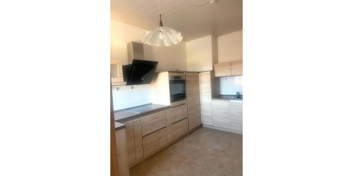 Doppelhaushälfte Halle (Saale) Dölau - 4.5 Zimmer, 145 m&sup2;, 1.600&euro; | Angebot:26141943
