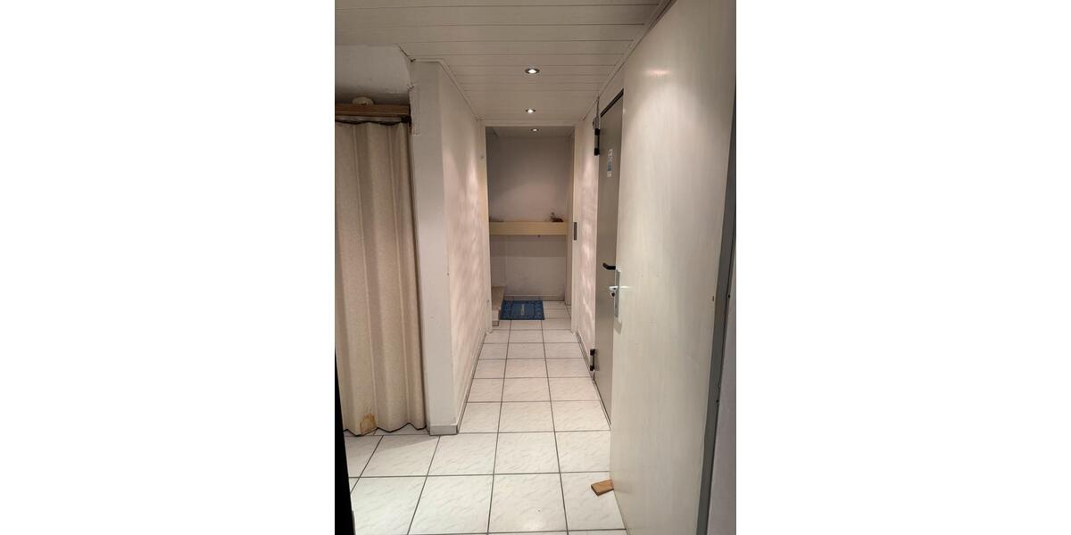 Dachgeschoßwohnung Wiehl - 1 Zimmer, 100 m&sup2;, 950&euro; | Angebot:26153584