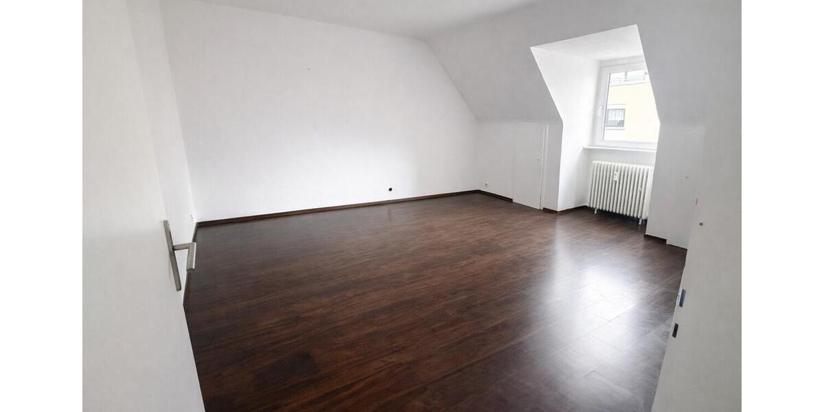 Dachgeschoßwohnung Trier - 3 Zimmer, 87 m&sup2;, 980&euro; | Angebot:26126958