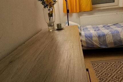 Wohnen auf Zeit Kassel Philippinenhof-Warteberg - 1 Zimmer, 12 m&sup2;, 30&euro; | Angebot:25341037