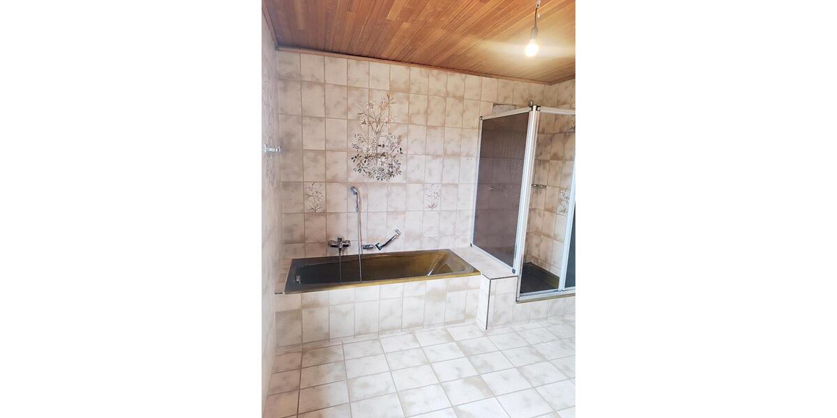 Doppelhaushälfte Neustadt an der Donau - 7 Zimmer, 156 m&sup2;, 1.200&euro; | Angebot:26628084