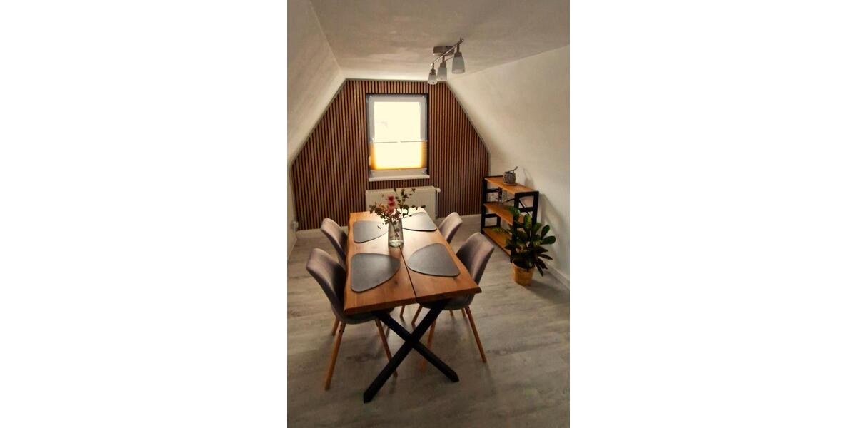 Dachgeschoßwohnung Hameln Kernstadt - 1.5 Zimmer, 40 m&sup2;, 800&euro; | Angebot:26024221