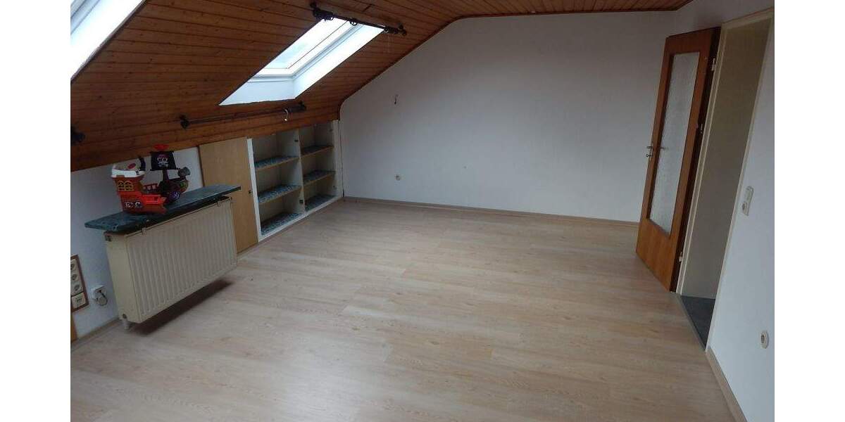 Reihenendhaus Langenfeld Immigrath - 6 Zimmer, 150 m&sup2;, 1.600&euro; | Angebot:25167602