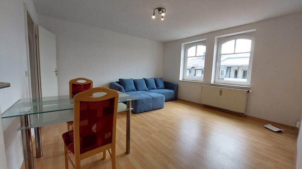 Möblierte & Zentrale 2 Zimmer Wohnung inkl. Aufzug & Internet