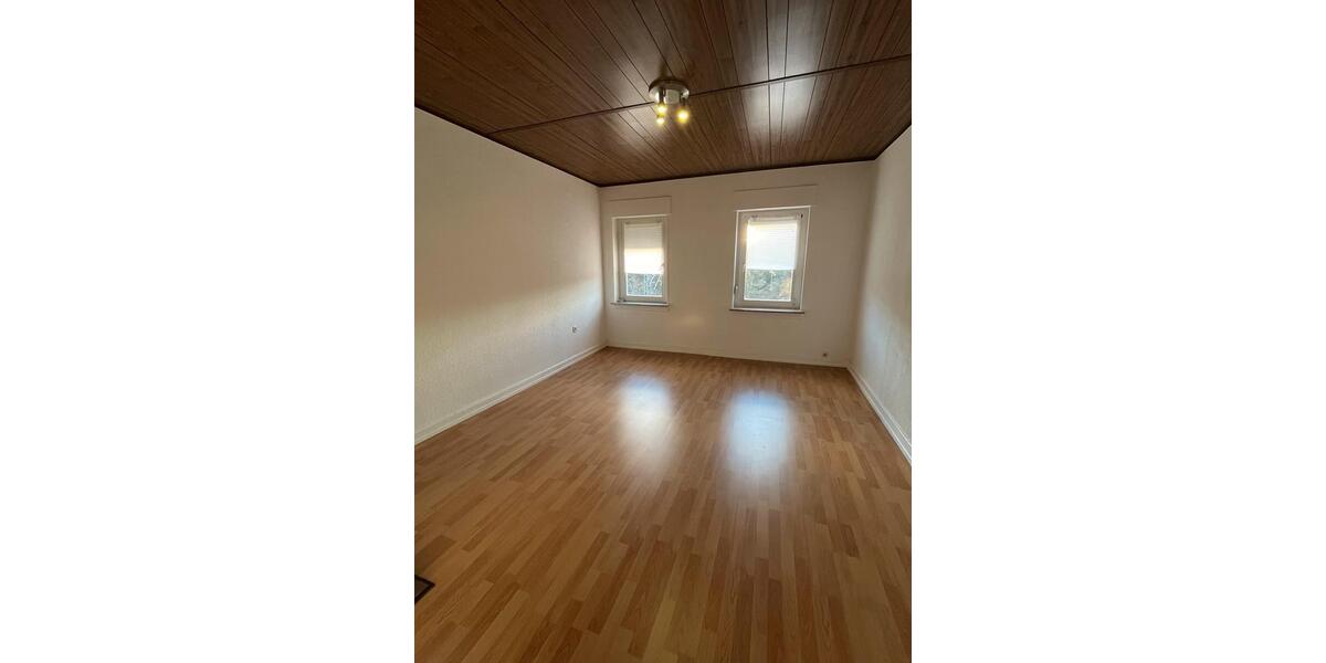 Etagenwohnung Saarbrücken Eschberg - 3 Zimmer, 78 m&sup2;, 680&euro; | Angebot:25921068