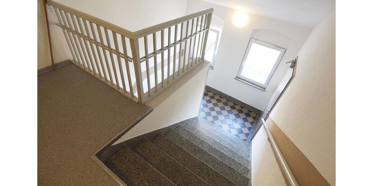 Dachgeschoßwohnung Mittweida - 2 Zimmer, 76 m&sup2;, 550&euro; | Angebot:24598526