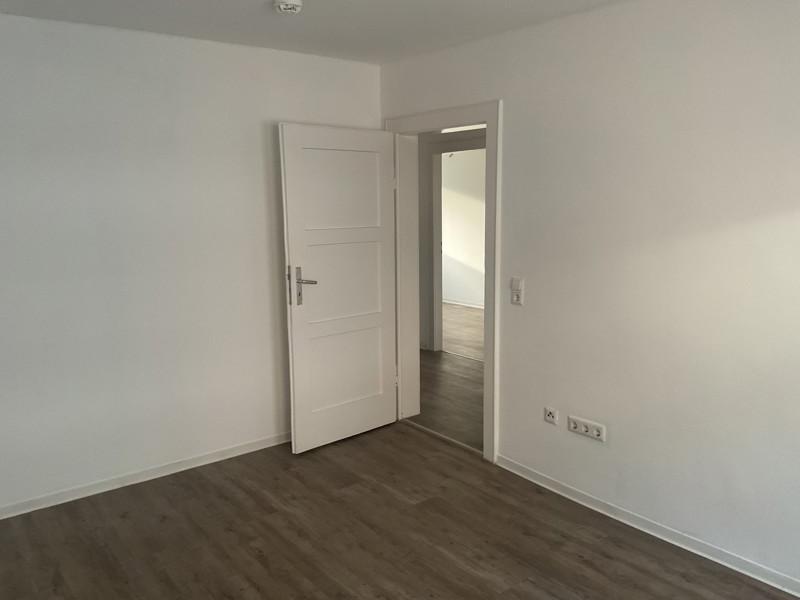 Top renovierte 2,5-Zimmer-Wohnung mit Balkon in ruhiger Lage 2 zimmer