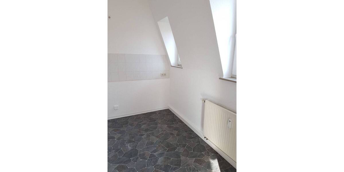 Etagenwohnung Döbeln Sörmitz - 2 Zimmer, 62 m&sup2;, 330&euro; | Angebot:26172469