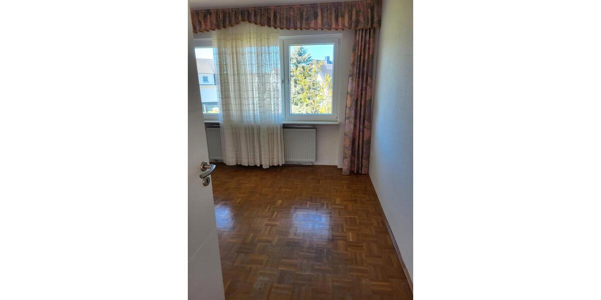 Einfamilienhaus Gemünden (Felda) - 9 Zimmer, 190 m&sup2;, 1.400&euro; | Angebot:26604949