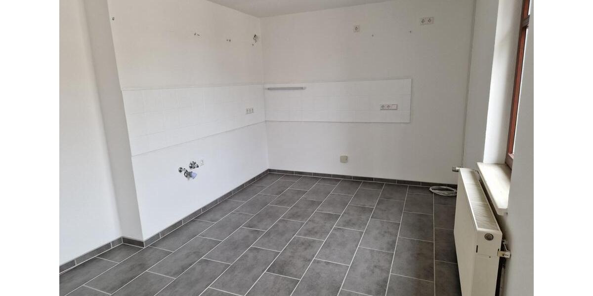 Etagenwohnung Staßfurt - 4 Zimmer, 94 m&sup2;, 611&euro; | Angebot:25547092