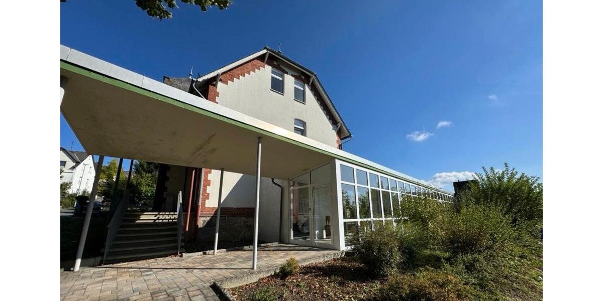 Erdgeschoßwohnung Sinn - 2 Zimmer, 130 m&sup2;, 1.200&euro; | Angebot:26614071