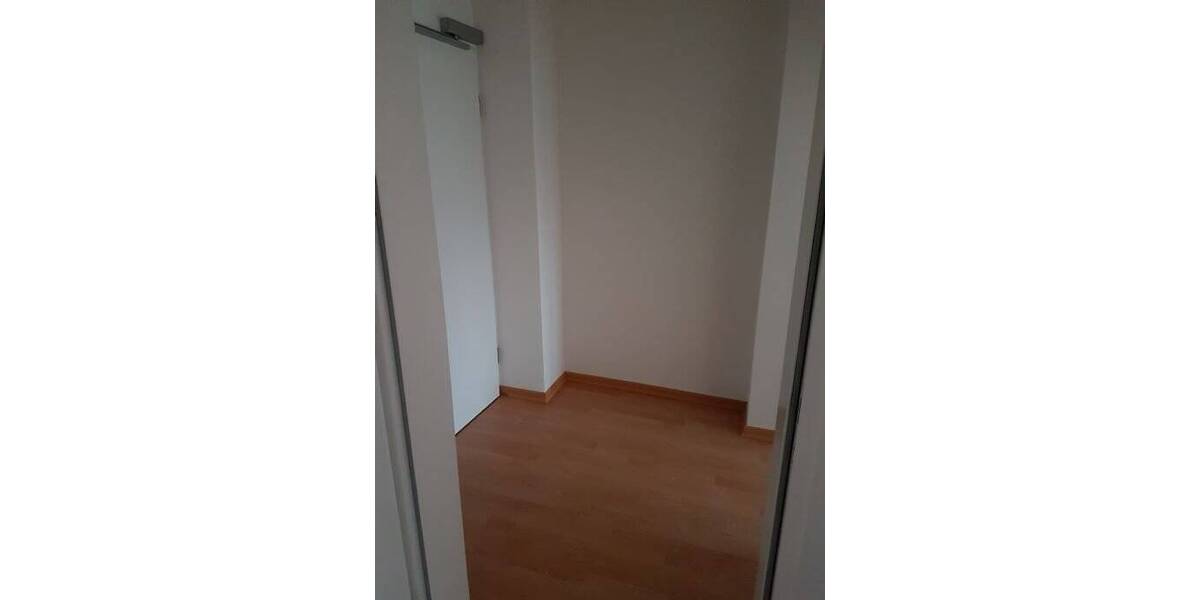 Gewerbeobjekt Duisburg Hochheide - 2 Zimmer, 68 m&sup2;, 680&euro; | Angebot:23943551