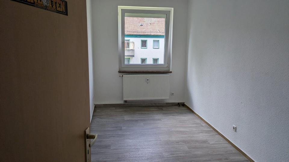 Etagenwohnung Schleife - 4 Zimmer, 68 m&sup2;, 380&euro; | Angebot:25959990