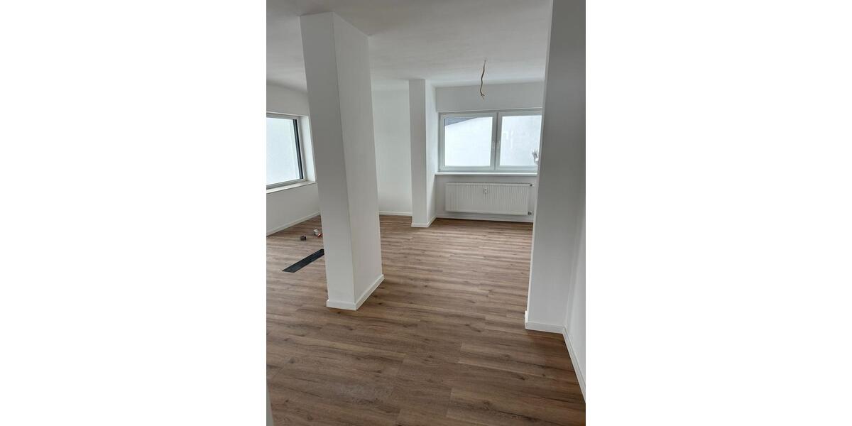 Etagenwohnung Marburg - 3 Zimmer, 125 m&sup2;, 1.700&euro; | Angebot:24899292