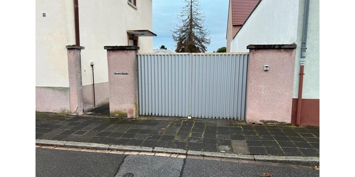 Dachgeschoßwohnung Ludwigshafen am Rhein Rheingönheim - 2 Zimmer, 55 m&sup2;, 660&euro; | Angebot:24109379